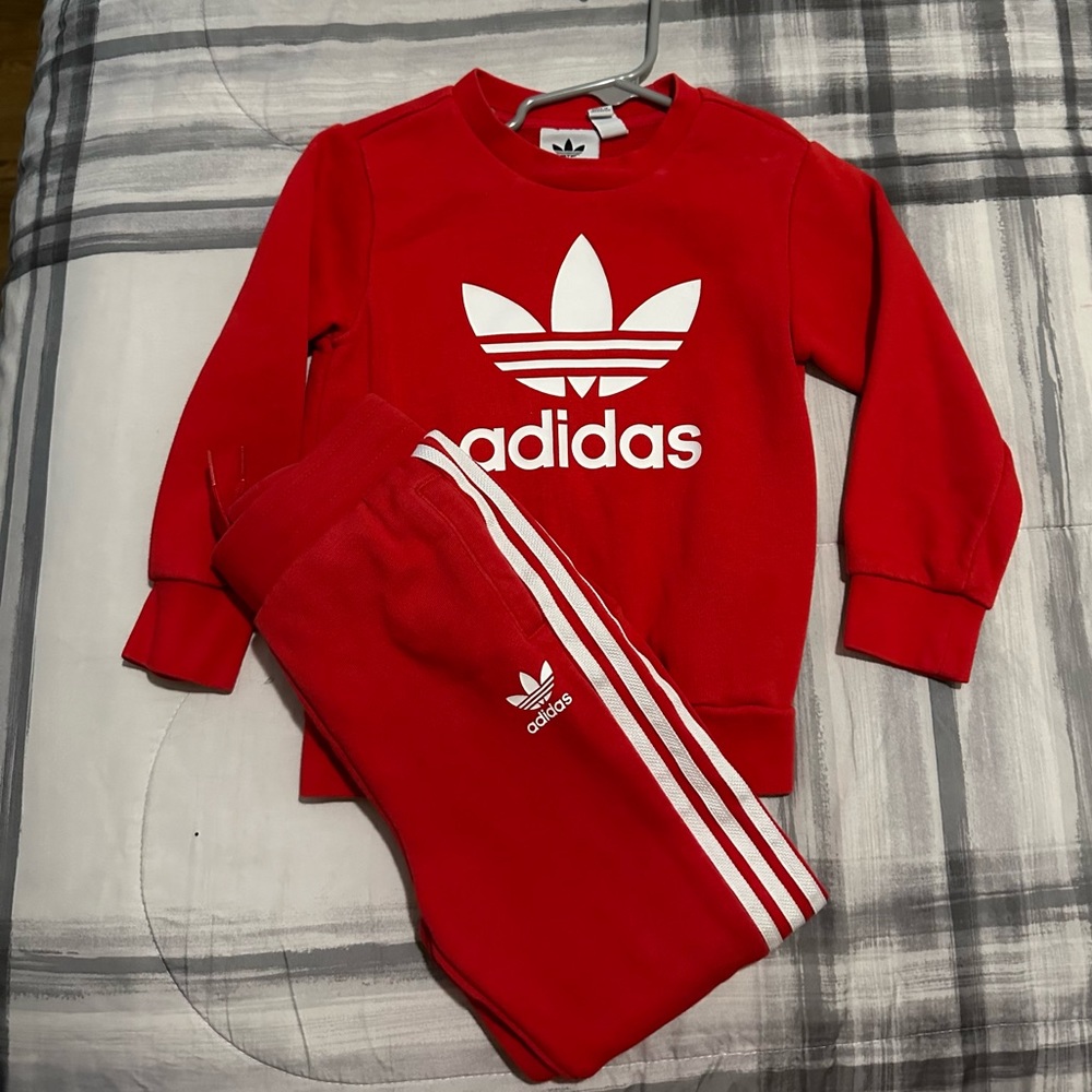 Crew Sweatshirt Set